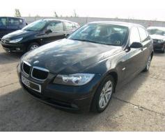 biela bmw 318