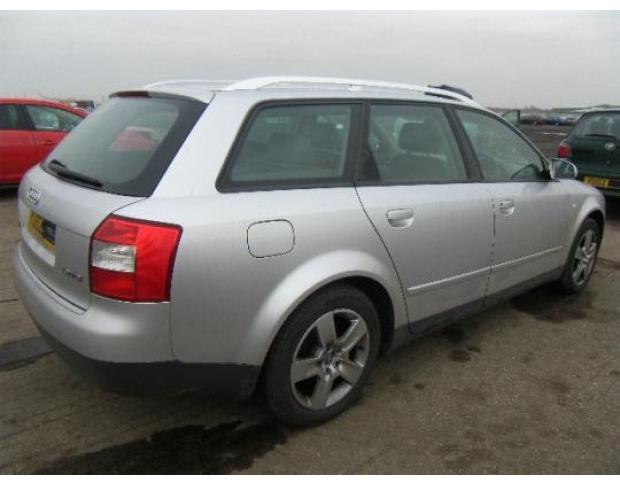 aripa dreapta spate audi a4 8e 1.9tdi