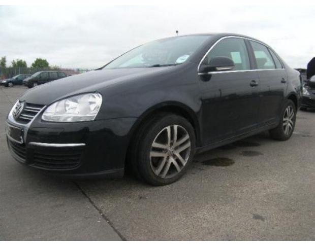 broasca usa spate de vw jetta 1.9tdi bxe 77kw 105cp