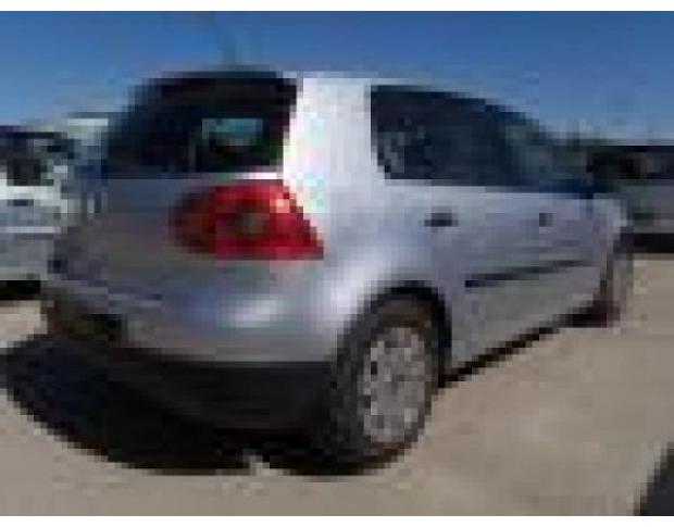 geam usa fata de vw golf 5 1.9tdi bls an 2007