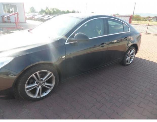 geam usa fata opel insignia 2.0cdti