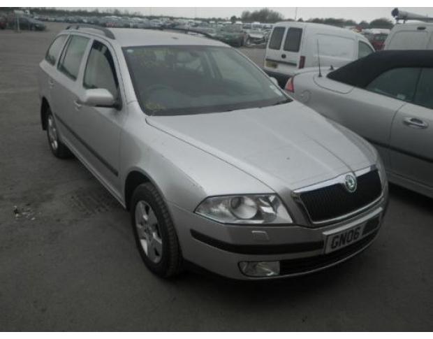 pompa de injectie skoda octavia 2 2.0fsi combi 1z