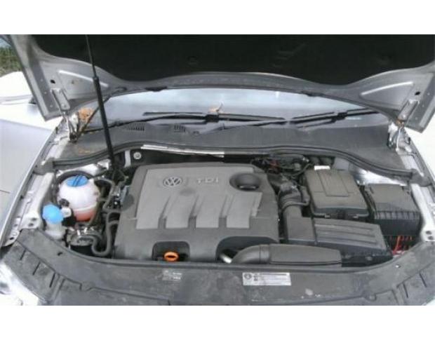 vindem pompa servo pentru vw passat 1600tdi 3c