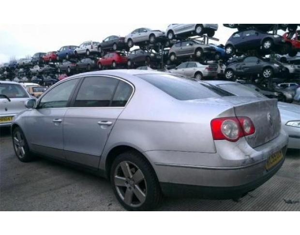 vindem pompa servo pentru vw passat 1600tdi 3c